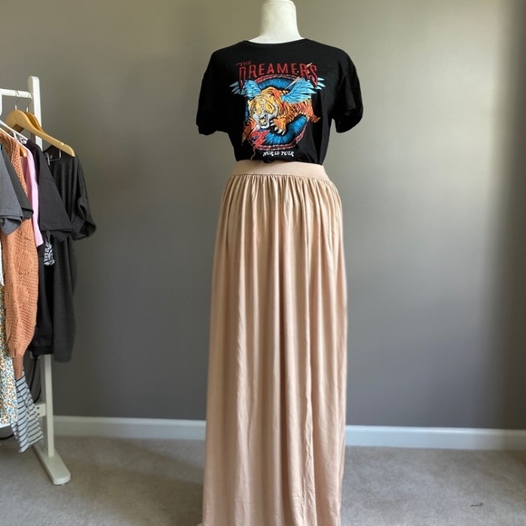 Vintage Graphic Tee - Picture 4 of 7